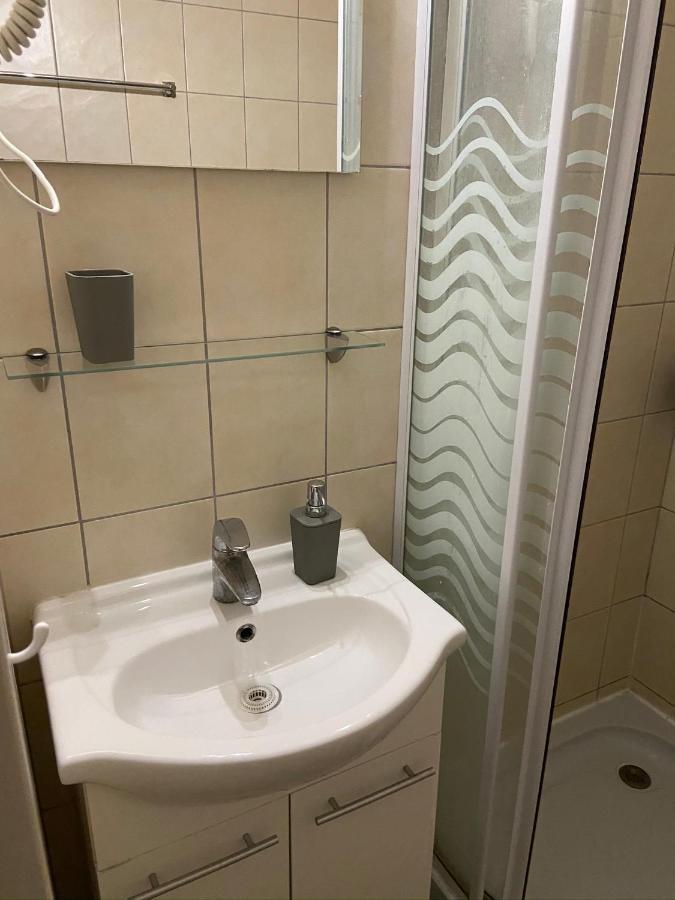 Guest Rest Studio Apartments Budapeste Exterior foto